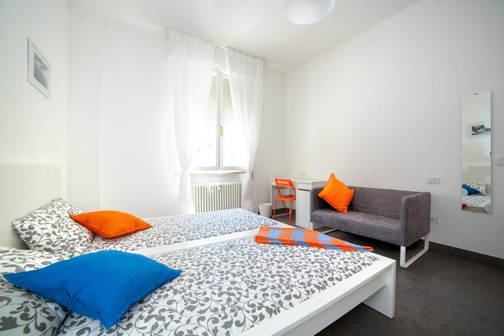 Ponte Tiberio Apartment Римини Екстериор снимка