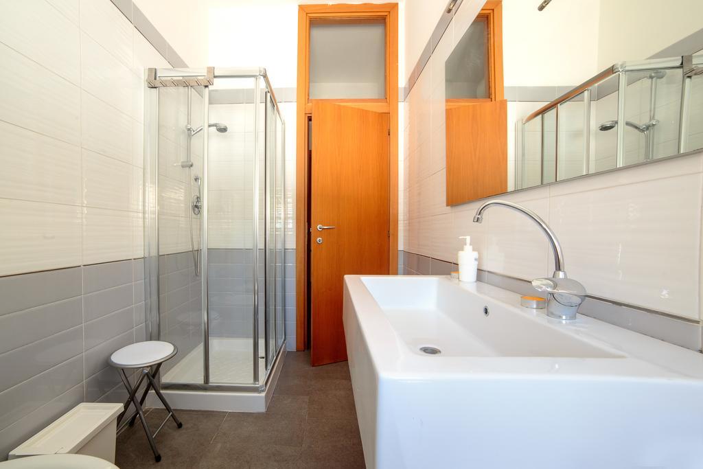 Ponte Tiberio Apartment Римини Екстериор снимка