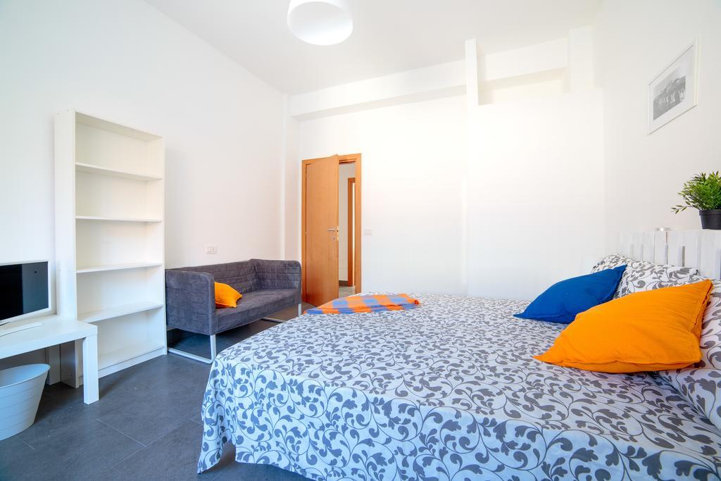 Ponte Tiberio Apartment Римини Екстериор снимка