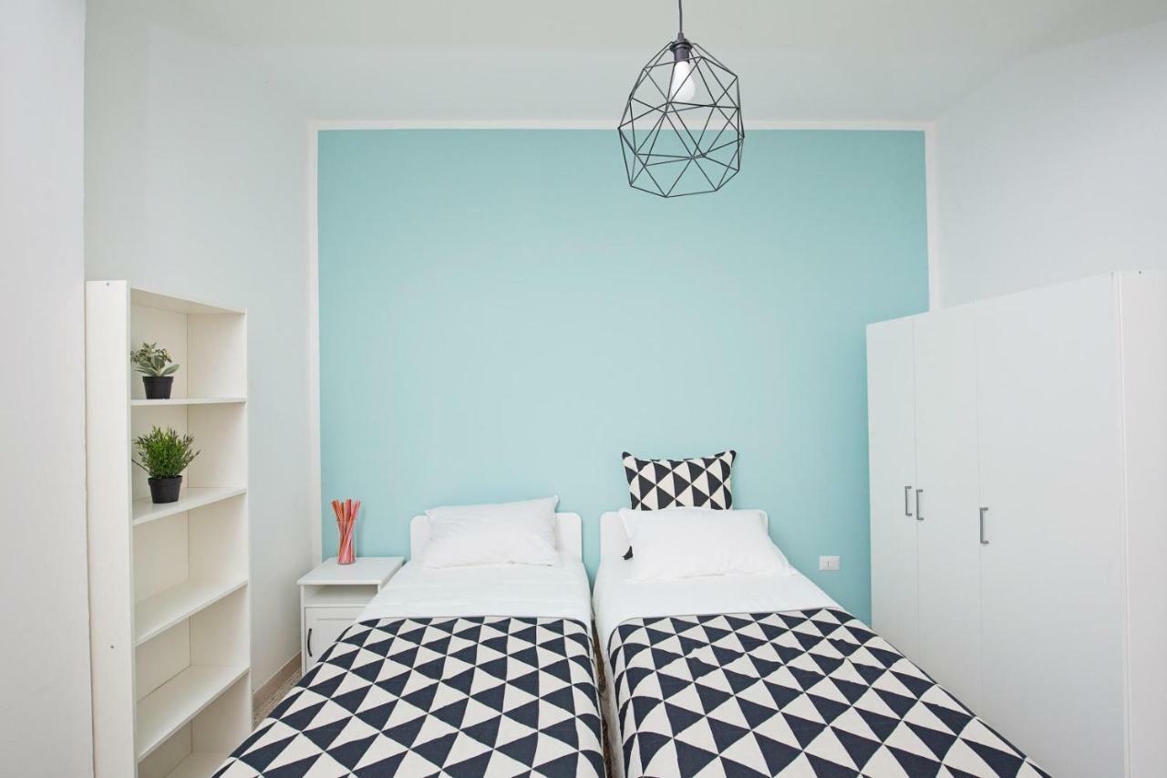 Ponte Tiberio Apartment Римини Екстериор снимка