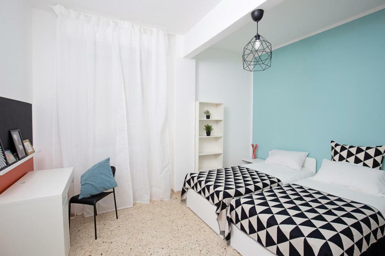 Ponte Tiberio Apartment Римини Екстериор снимка